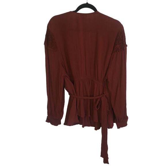 Torrid Dark Red Crinkle Gauze Lace Inset Surplice Wrap Top Torrid Size 3 (3x) - Picture 8 of 8